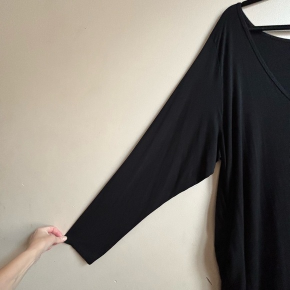 Torrid Sz 4 (Plus Sz US 4X) Super Soft Elbow Sleeve Bodycon Ruched Dress Black - Picture 7 of 15